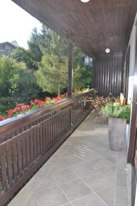 Taman di luar Apartment Mlinarjeva domačija +17 gambar