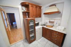 Kuchyňa alebo kuchynka v ubytovaní Apartment Duje
