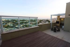 A balcony or terrace at Cobertura Sublime Max