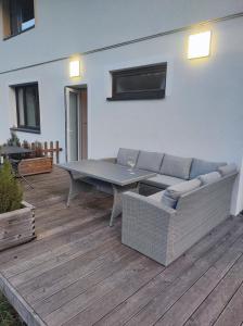 Posezení v ubytování Lipno nad Vltavou - Slupečná - apartmán Jana u lesa u sjezdovky