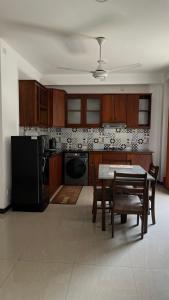 Φωτογραφία από το άλμπουμ του Sunrise Apartment σε Kalutara