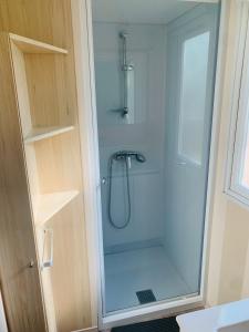 Ένα μπάνιο στο Mobil-home