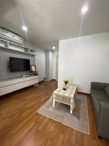 バンコクにあるStunning Condo - BTS On Nut - Pool, Gym, Wi-Fiのギャラリーの写真