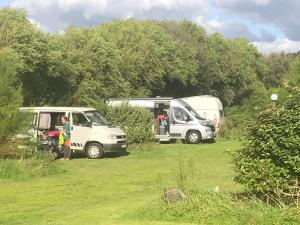 Zahrada ubytování Camping le Kergorz + 3 fotografie