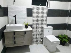 Koupelna v ubytování Villa Ayaavi Weligama + 12 fotografií