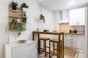 Kuchyňa alebo kuchynka v ubytovaní Sea & Wave Nuño Apartment