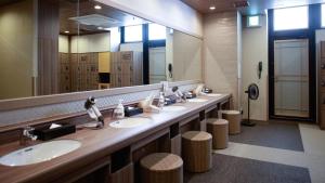 Koupelna v ubytování Dormy Inn Kobe Motomachi Natural Hot Springs
