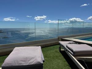 Gambar di galeri bagi Villa à Canyelles, piscine et SPA à bulles privés , vue panoramique di Roses