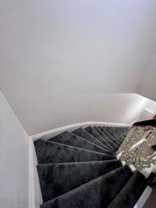 Fotografie z fotogalerie ubytování Cheerful 5 Bedroom House Close to Central West End and Parking v destinaci Glasgow