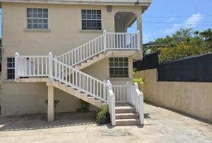 Fotografie z fotogalerie ubytování Comfy, spacious apartment near the beach v destinaci Saint Joseph