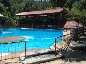 Bazén v ubytování Twin hearts Resort Pool Cabin 1 nebo v jeho okolí
