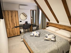 Postel nebo postele na pokoji v ubytování Villa Knezevic-completely renovated 2025
