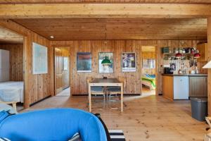 Nhà bếp/bếp nhỏ tại Cozy Cottage With A Beautiful View +32 ảnh