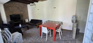 TV a/nebo společenská místnost v ubytování Hotel Ibarlucea