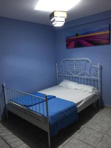 Кровать или кровати в номере Tenerife Hostel