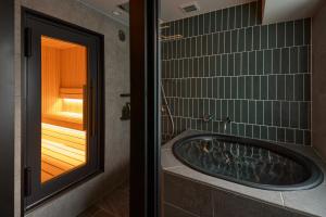 Koupelna v ubytování BASE LAYER HOTEL Nagoya Nishiki