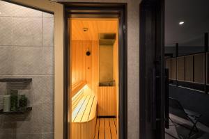 Fotografie z fotogalerie ubytování BASE LAYER HOTEL Nagoya Nishiki v destinaci Nagoja