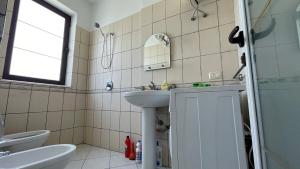 Fotografie z fotogalerie ubytování Bledi's Apartment Spille v destinaci Spille + 10 fotografií