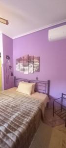 Postel nebo postele na pokoji v ubytování Nightflower rooms sami