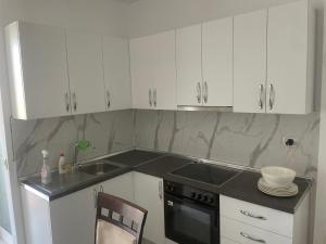 Fotografie z fotogalerie ubytování Bledi's Apartment Spille v destinaci Spille