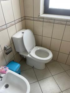 Koupelna v ubytování Bledi's Apartment Spille + 10 fotografií