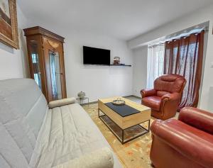 Μια τηλεόραση ή/και κέντρο ψυχαγωγίας στο Appartement Style Oran, Centre Ville