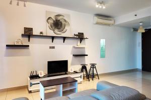 Televisyen dan/atau pusat hiburan di STUDIO UNIT@TREFOIL SETIA CITY