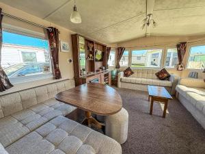 Istumisnurk majutusasutuses Lovely 8 Berth Caravan At California Cliffs Nearby Scratby Beach Ref 50060E