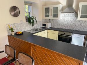 Dapur atau dapur kecil di The Steading at Barmore