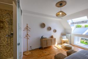 Postel nebo postele na pokoji v ubytování Les 13 lavoirs d'antan - chambre zen attitude
