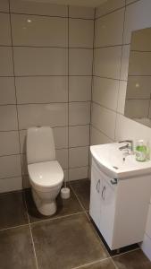 Ένα μπάνιο στο Studio apartment 48m2