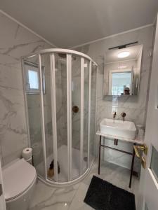 A bathroom at Barcaluna
