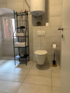 Imagem da galeria de Apartments Jelena em Kotor mais 69 fotografias