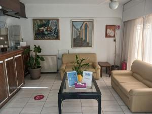 Posezení v ubytování Denis Hotel