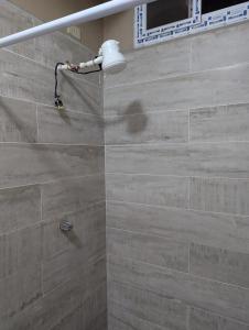חדר רחצה ב-10 minutos de UNAH Apartamento de 2 cuartos completo +20 תמונות