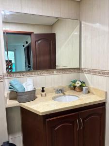 O baie la Apartamento 804A Cartagena El Laguito Bocagrande a 1 cuadra de la playa hermosa vista