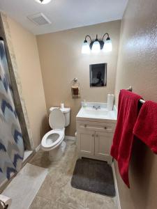 Ένα μπάνιο στο A home in the heart of the city