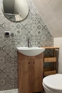 Kúpeľňa v ubytovaní Skalnica Pokoje Gościnne - śniadania możliwe do zakupu w sąsiednim obiekcie + 44 fotografií