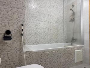 Ένα μπάνιο στο Appartement Miramar vue panoramique Mohammedia +16 φωτογραφίες