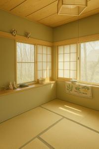 那须町森の中で仲間や家族とゆっくり過ごせる温泉付コテージ 会員制別荘地で広大なプライベート空間 ペット可 那須高原りんどうハウス的相册照片