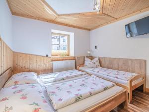 Postel nebo postele na pokoji v ubytování Bergzeit