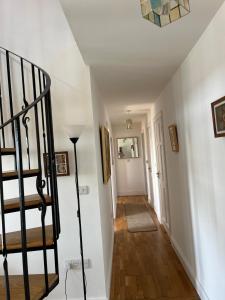 Φωτογραφία από το άλμπουμ του Luxurious large West Cork property with seaviews σε Skibbereen