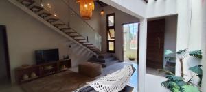 CASA TEMPORADA BARREIRINHAS Yellow 4的电视和/或娱乐中心