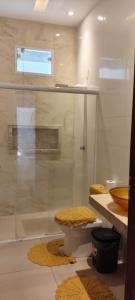 CASA TEMPORADA BARREIRINHAS Yellow 4的一间浴室