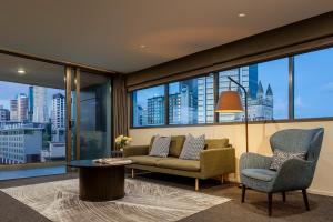 Posezení v ubytování Quest on Hobson Serviced Apartments