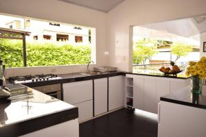 Kuchyň nebo kuchyňský kout v ubytování Quinta La Alborada