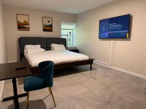 Gallery image of Cosy Bedroom 6 minutes to EWR Prudential Hotels Pen station in Newark +8 photos