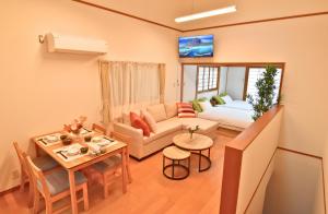 TV at/o entertainment center sa MATCHA HOUSE -Free Parking-