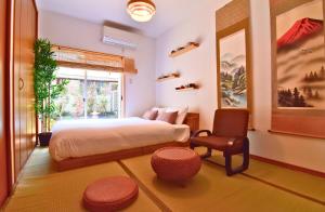 Kama o mga kama sa kuwarto sa MATCHA HOUSE -Free Parking-