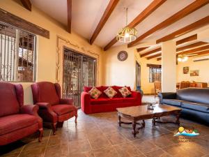 Posezení v ubytování Casa Habana as seen in the movie Inferno